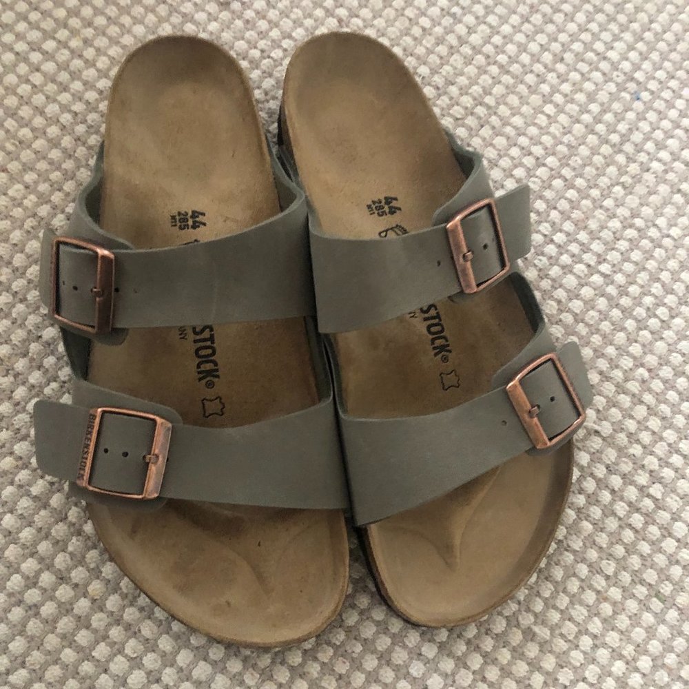 NWT Birkenstocks - Arizon Men's Stone Color, US M 11 R